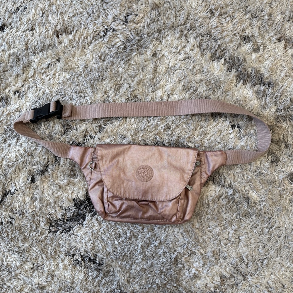 Kipling Metallic Rose Waist Pack in Blush
